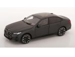 1:18 BMW G60 i5 EV 5 Series Black Miniatur Diecast Dealer Edition by Minichamps