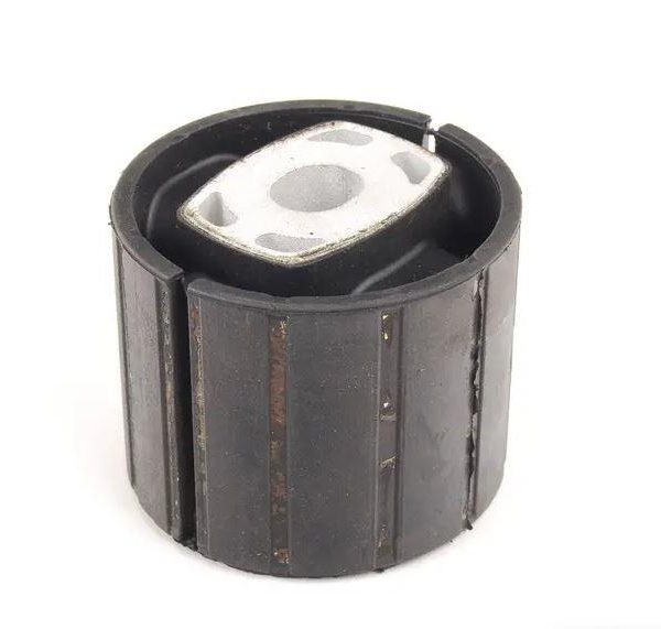 Original BMW E90 E92 E84 X1 Rubber Mounting Bushing Gardan Belakang