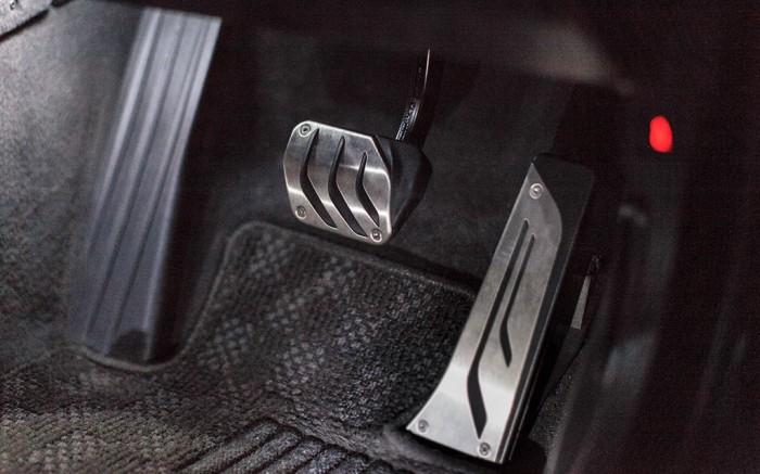 35002232278_A BMW M Performance Brake & Throttle Stainless Pedal F30 F32 F10 G30 F01 - Gambar 1