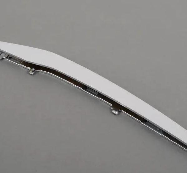 Original BMW F30 LCI Sport Trim Cover Grill Lis Bemper Depan KANAN
