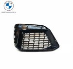 BMW G30 LCI 520i M Sport Black Gloss Gril Grill Bemper Depan KANAN
