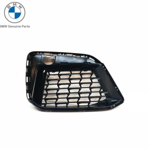 BMW G30 LCI 520i M Sport Black Gloss Gril Grill Bemper Depan KANAN