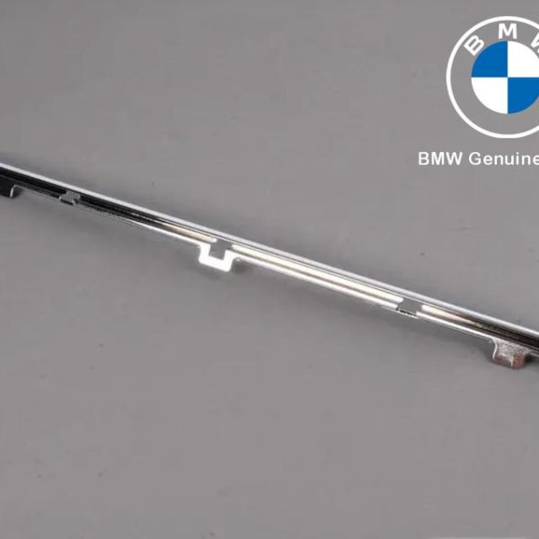 Original BMW E39 Lis Chrome Trim Bemper Depan Tengah 51118226557