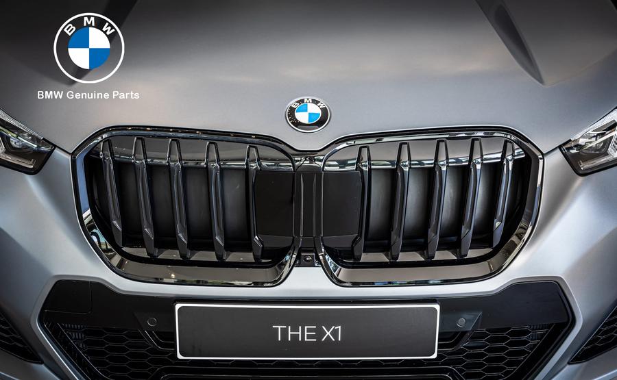 51135A0BB85_A Original BMW U11 X1 Kidney Grill Gloss Black Gril Hitam Shadow Line - Image 1