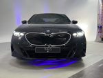 Original BMW G60 i5 M60 M Shadowline Grill Gloss Black Iconic Glow - Image 5