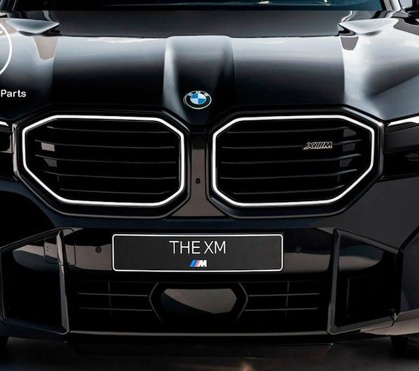 Original BMW G09 XM Shadowline Grill Depan Hitam 1 Set