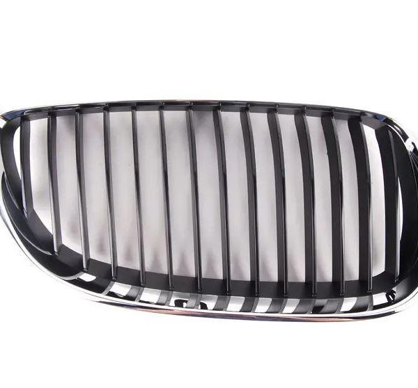 Original BMW E90 E92 E93 M3 LCI Facelift Chrome Grill Depan Kanan