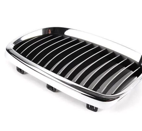 Original BMW E90 E92 E93 M3 Chrome Grill Depan Kiri