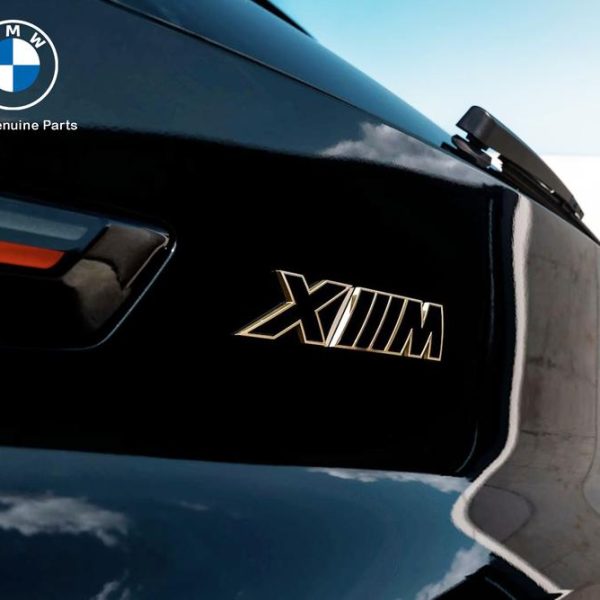 Original BMW G09 XM Emblem Bagasi belakang