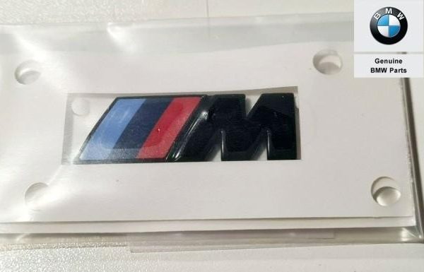 Ori BMW G29 Z4 M Sport Side Fender Badge Emblem Samping Gloss Black