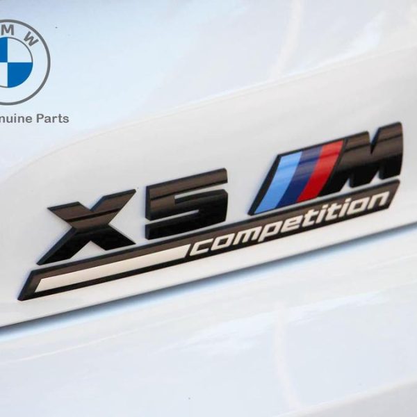 Original BMW F95 X5M Competition X5 M Gloss Black Emblem Bagasi belakang mobil