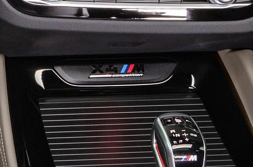 Original BMW F98 X4M M Competition Emblem Konsol Tengah cocok G02 X4