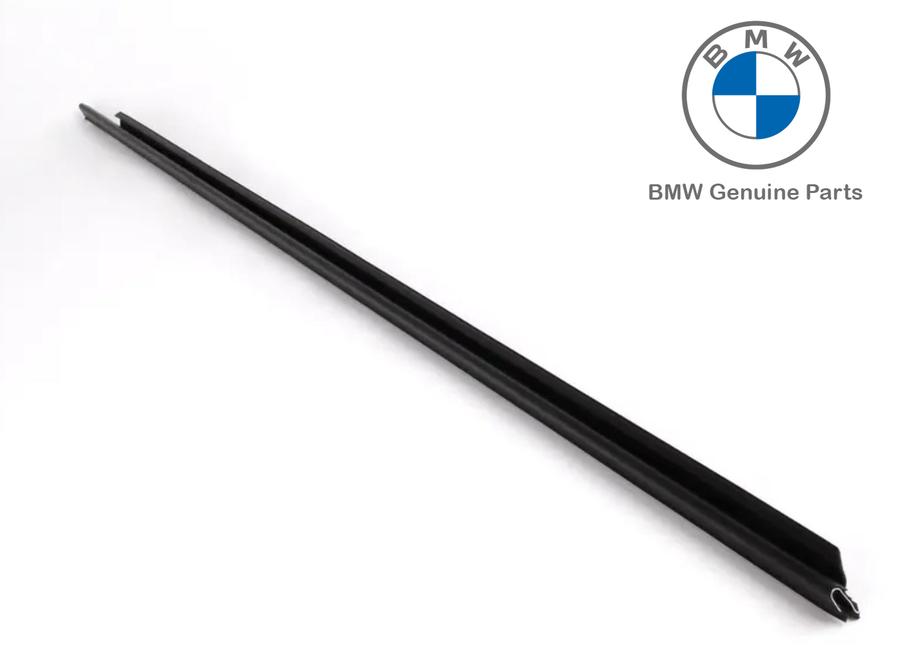 51218159236_A Original BMW E39 Pelipit Karet Seal Jendela Luar Pintu DEPAN KANAN - Image 1