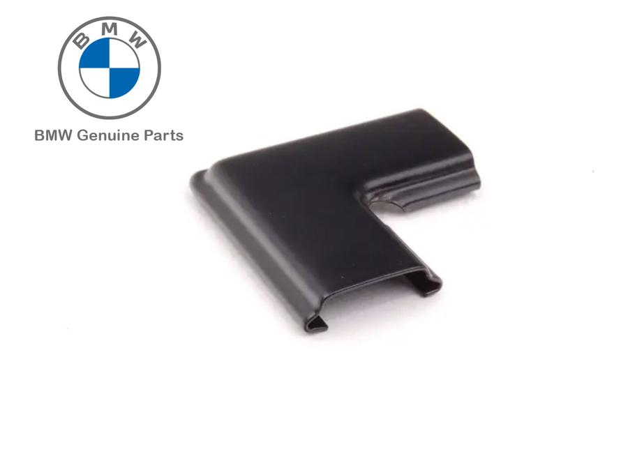 51311940279_A BMW E30 Facelift Clip Sambungan Siku Seal Kaca Belakang 51311940279 - Gambar 1
