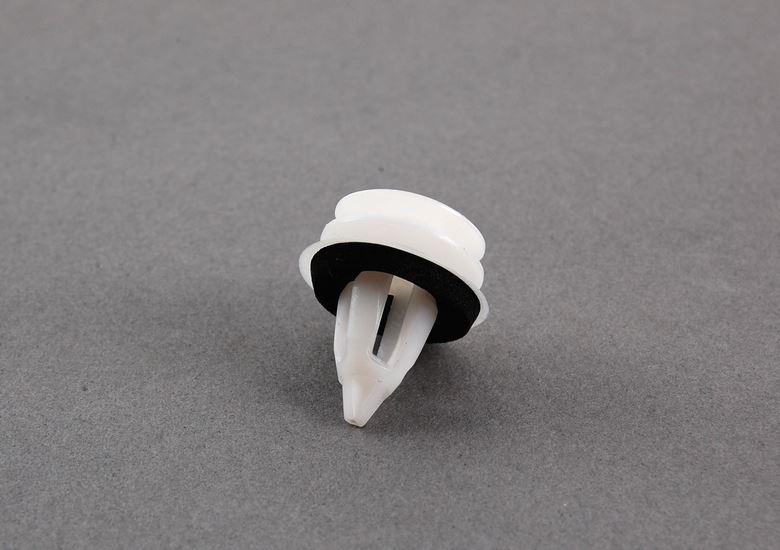 51418224768_A Original BMW E46 E90 F30 Clip with Washer Clip Kancing Door Trim Pintu - Gambar 1
