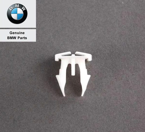 Original BMW E36 Clip Cover Dek Wiper Putih