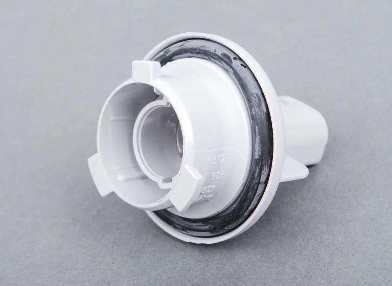 63126908407_A Original BMW E39 LCI Indicator Bulb Socket Lampu Sen Bening Depan - Image 1