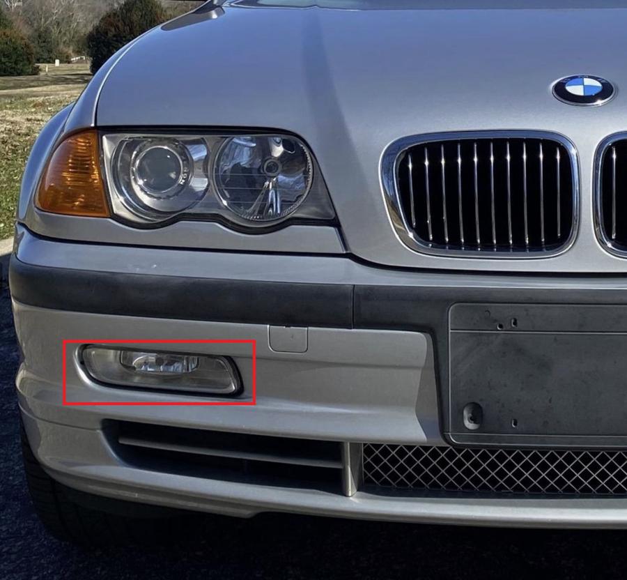 63176908284_A Original BMW E46 330i Titan Bumper Fog Light Lampu Kabut DEPAN KANAN - Image 1