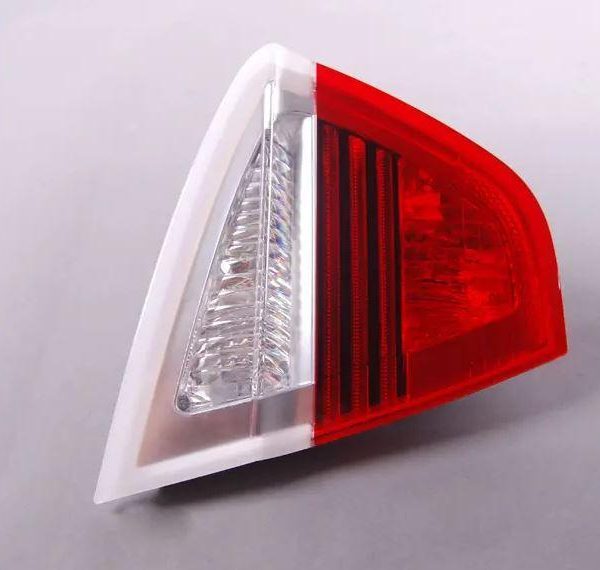 Original BMW E90 Lampu Bohlam Mundur Belakang Sisi Bagasi KIRI