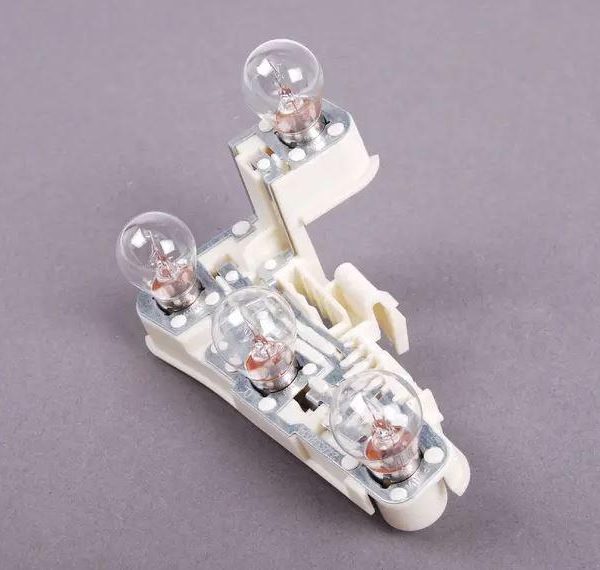 BMW E90 Bulb Socket Rumah Lampu Bohlam Mundur Belakang Sisi Luar KANAN