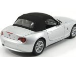 1:18 BMW E85 Z4 Roadster Silver Miniatur Diecast Dealer Edition by Kyosho - Gambar 8