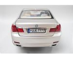 1:18 BMW F02 750Li 7 Series Cashmere Silver Miniatur Diecast Dealer Edition by Kyosho - Gambar 5