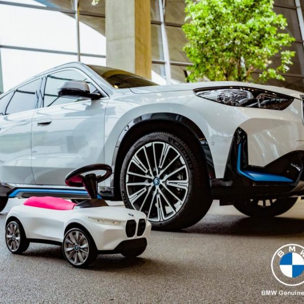 Original BMW Baby Racer IV Ride On Mainan Mobil Dorong Anak White / Pnk G82 G83 M4