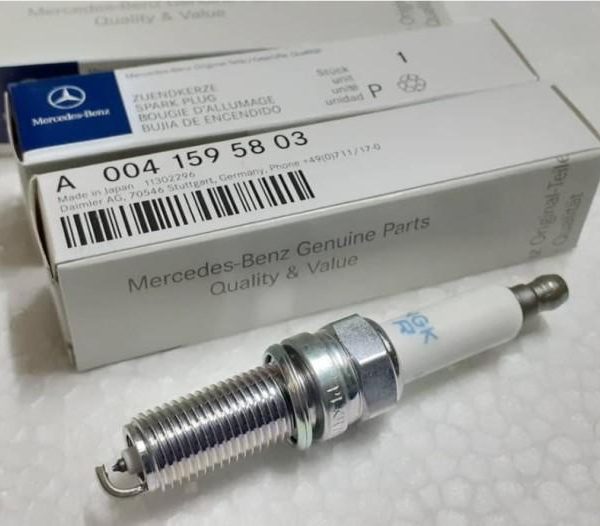 Original Mercedes R171 SLK W212 E Class Spark Plug Busi Mesin M271
