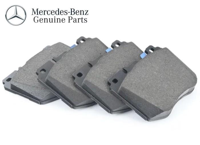 A0084201820_A Original Mercedes Benz W205 C250 C300 Brake Pads Kampas Rem Depan - Image 1
