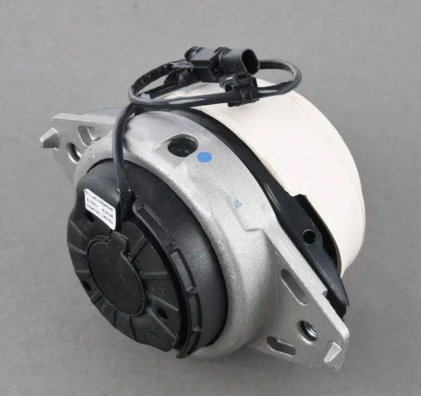 Original Mercedes W166 M ML GLE Engine Mounting Mesin M651 KANAN