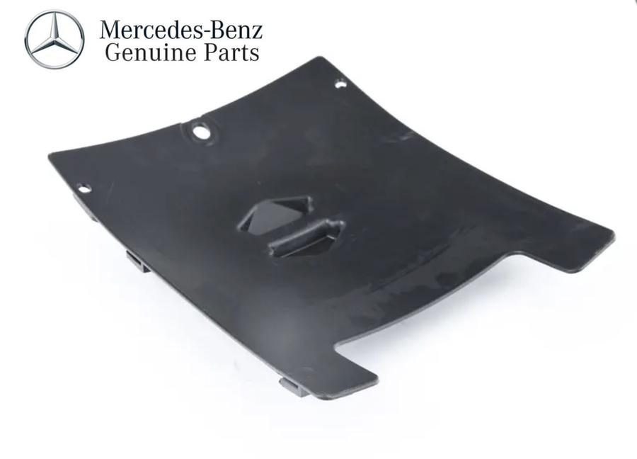 A1668841000_A Mercedes W166 X166 GL GLS Class Cover Lampu Inner Fender Depan KIRI - Image 1
