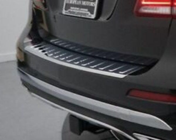 Mercedes W166 ML GLE Chrome Pelindung Mulut Bagasi Bemper Belakang