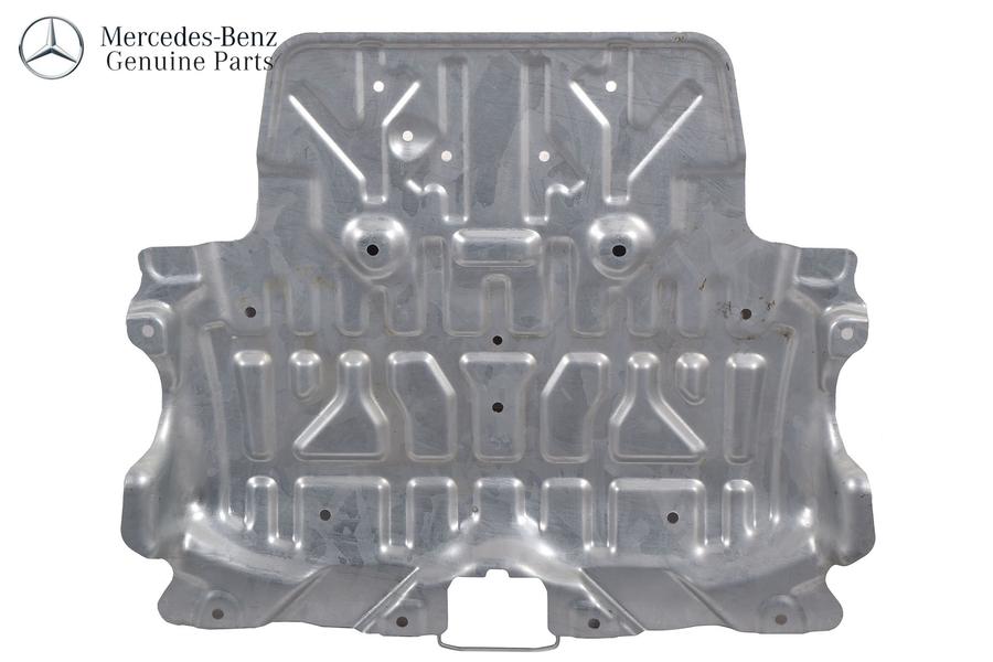 A2135203400_A Original Mercedes W205 C Cover Penutup Kolong Bawah Mesin A2135203400 - Gambar 1