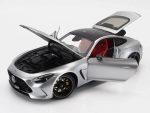 1:18 Mercedes AMG GT 63 GT63 Silver C192 Diecast Miniatur Mobil Dealer Edition by NZG - Image 5