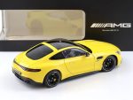 1:18 Mercedes AMG GT 43 GT43 Sun Yellow GTC192 Diecast Miniatur Mobil Dealer Edition by NZG - Image 4