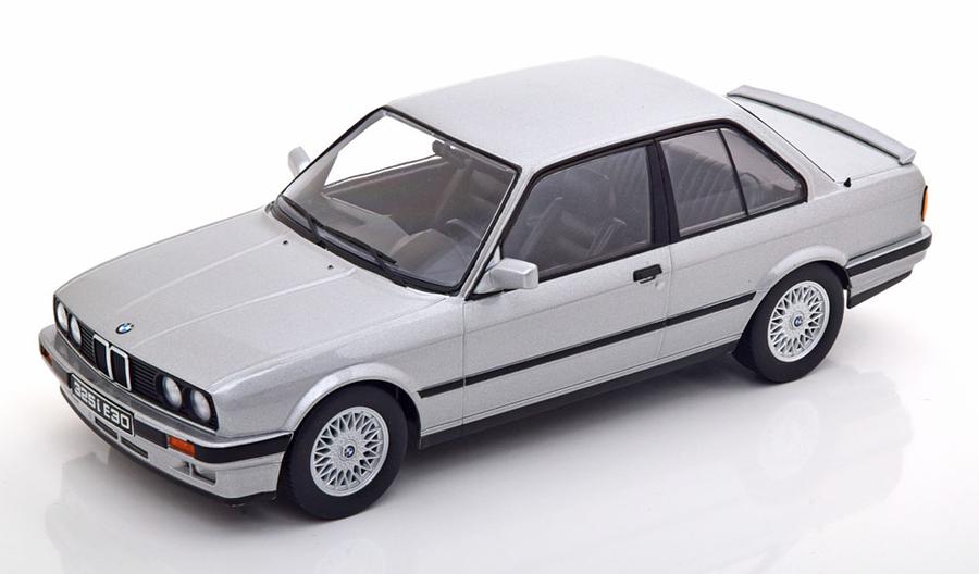 KKDC180741_A KK-Scale BMW E30 325i Coupe M Tech Package Silver Skala 1:18 - Image 1