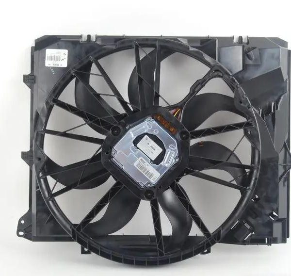 Original BMW E90 E92 325i 330i N52 Engine Kipas Radiator 600W