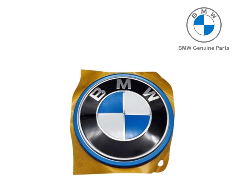 51145A24578_A Original BMW U11 iX1 BEV EV Logo Emblem Badge Pintu Bagasi Belakang 74mm 51145A24578 - Image 1
