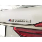 Original BMW G12 M760Li Cerium Grey Emblem Bagasi belakang mobil