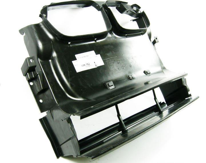 51718202831_A Original BMW E46 Intake Air Duct Saluran Udara Radiator Belakang Grill - Gambar 1