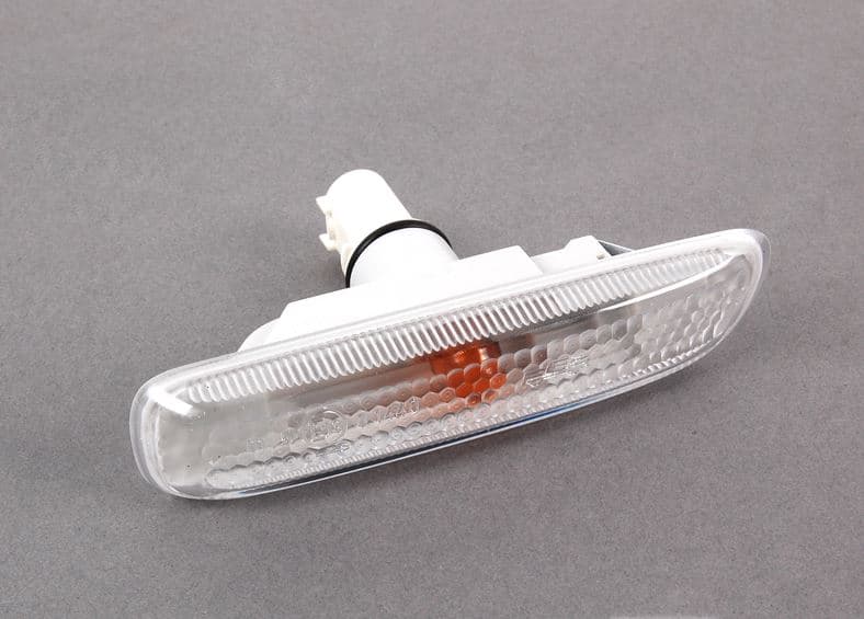 63132228592_A Original BMW Turn Signal Lampu Sen Putih Fender Samping E46 3 KANAN - Gambar 1
