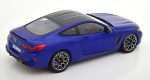 1:18 Minichamps BMW F92 M8 Coupe Frozen Marina Bay Blue - Gambar 3