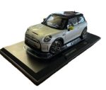 Original MINI F56 Cooper SE Electric EV Silver Miniatur Diecast 1:18 - Image 5
