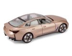 Original BMW i4 Miniatur 1:14 Mainan Mobil Radio Remote Kontrol RC - Gambar 5