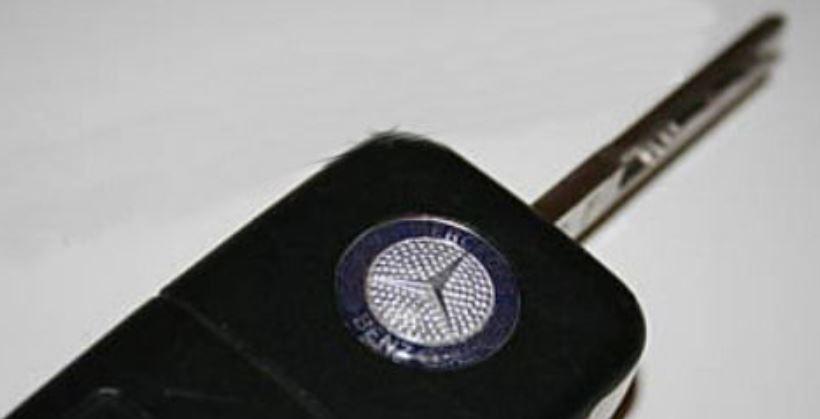 A0008170216_A Original Mercedes R170 W170 SLK Sticker Logo Kunci Remote 0008170216 - Image 1
