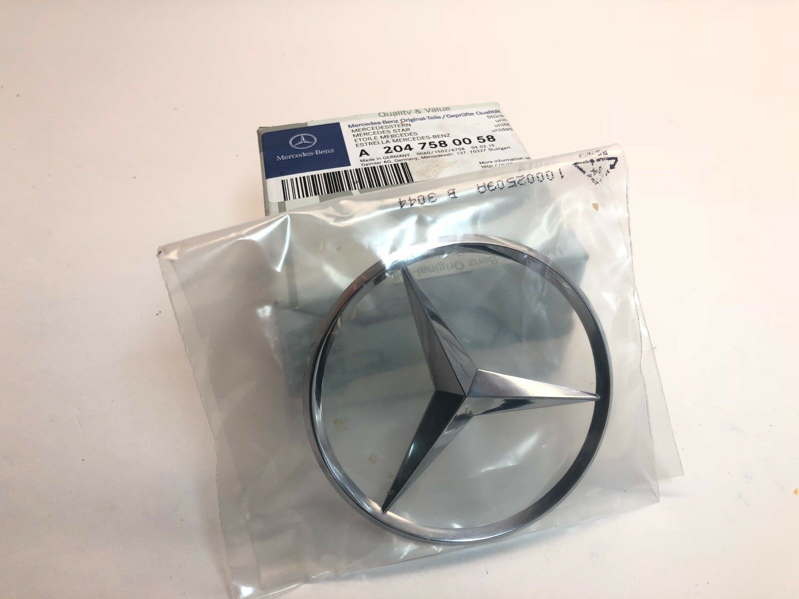 A2047580058_A Original Mercedes Benz W204 C Class Emblem Logo Bagasi Belakang - Image 1