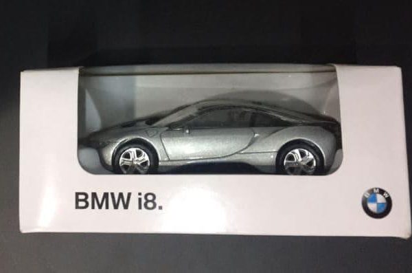 BMW i8 Ionic Silver Original BMW Diecast 1:64 mainan mobil diecacst