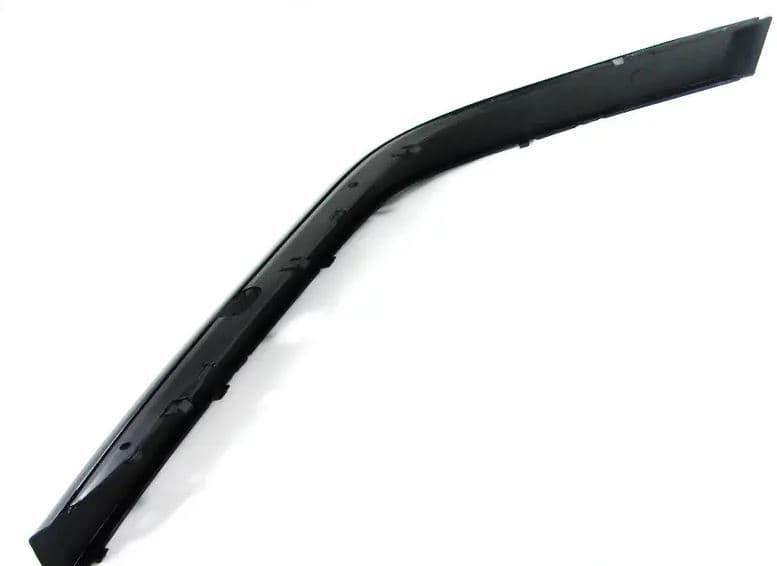 TT-1729809654137915097_A Original BMW E38 Lis Plastik Hitam Bemper Depan - KANAN - Gambar 1