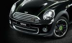 Original MINI R55 R56 R57 Emblem Grill Ray Line Multicolor 51142310733 - Image 3