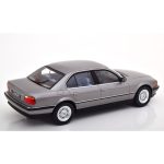 1:18 KK Scale BMW E38 7 Series Silver Miniatur Diecast - Gambar 3